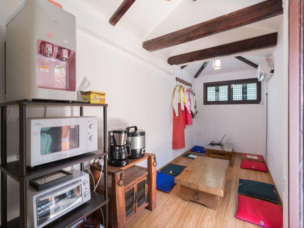 Bibimbap Hanok Guesthouse Insadong Сеул Номер фото